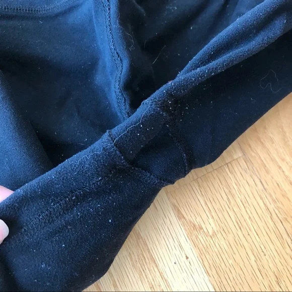 One Tooth Side Slit Capris - Picture 6 of 6